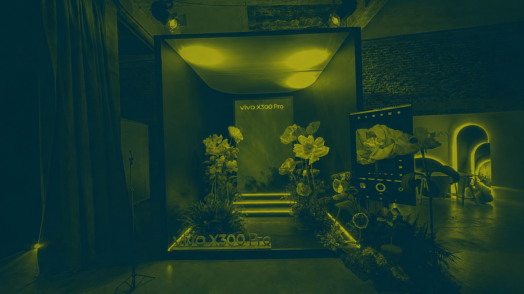 Floral Display — vivo Smartphone